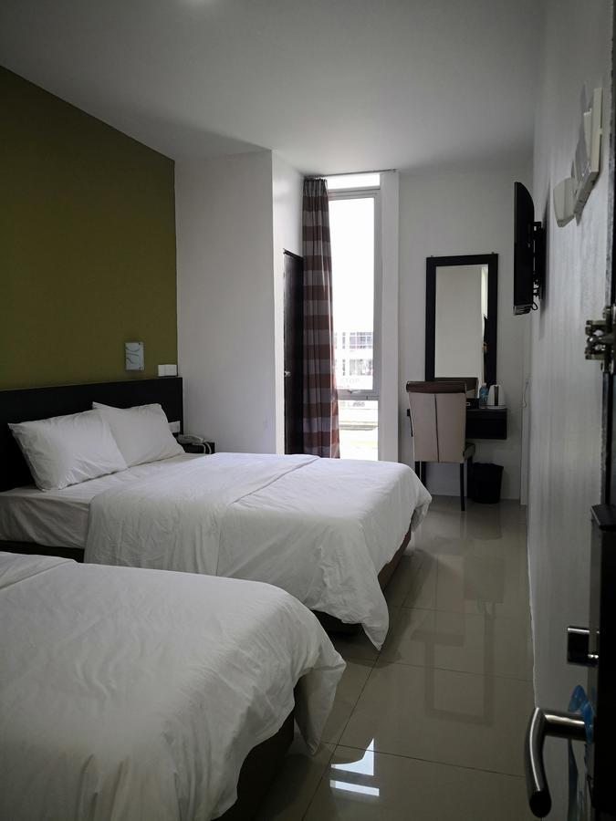 Comfort Inn Sibu Esterno foto