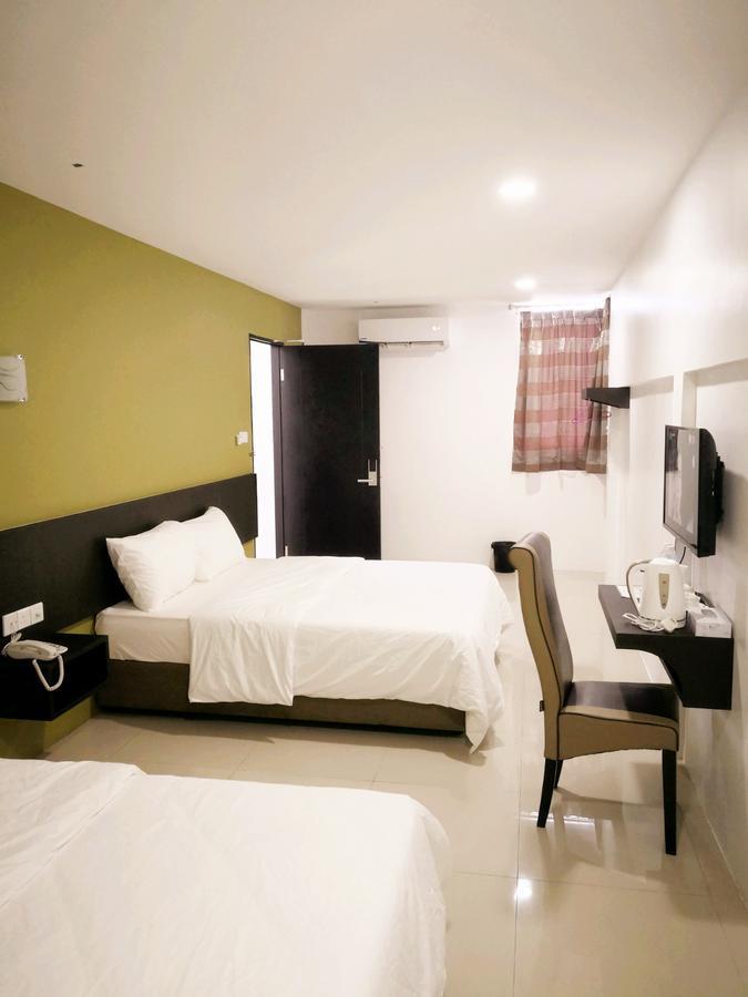 Comfort Inn Sibu Esterno foto